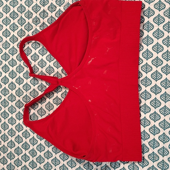 PUMA Red Sports Bra Size XL Adustable Straps Puma Logo Throughout - Picture 4 of 5